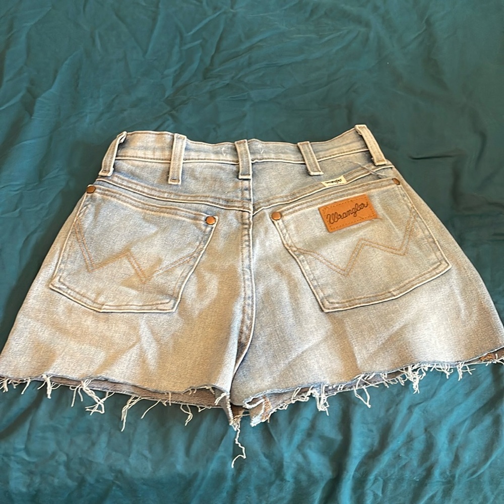Women’s Wrangler shorts